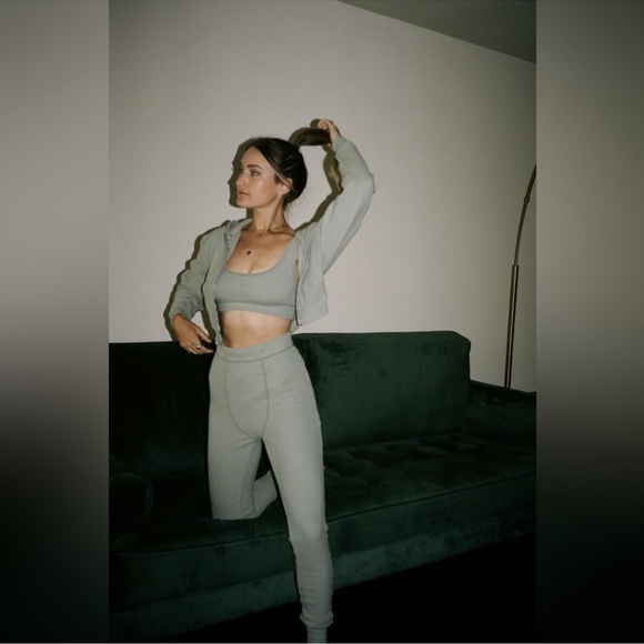 Skims 2-piece Waffle Knit Jacket & Legging Set - Picture 7 of 7